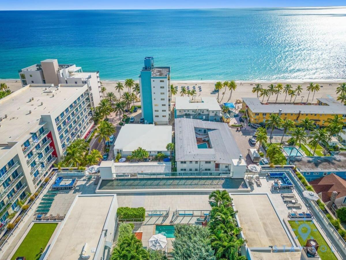 Tropical Oasis - Rooftop Pool- Near Beach - Gym Hollywood Buitenkant foto